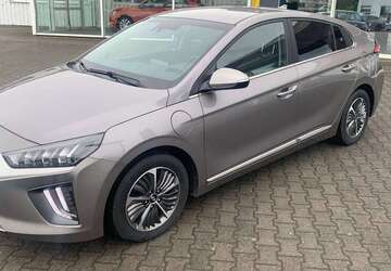 Hyundai IONIQ 89.500 km 17.500 &euro; Frankfurt (Oder) 15234
