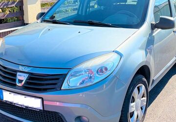 Dacia Sandero 97.657 km 2.200 &euro; Frankfurt (Oder) 15234