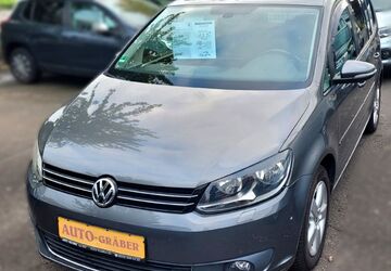VW Touran 125.696 km 10.990 &euro; Frankfurt (Oder) 15234