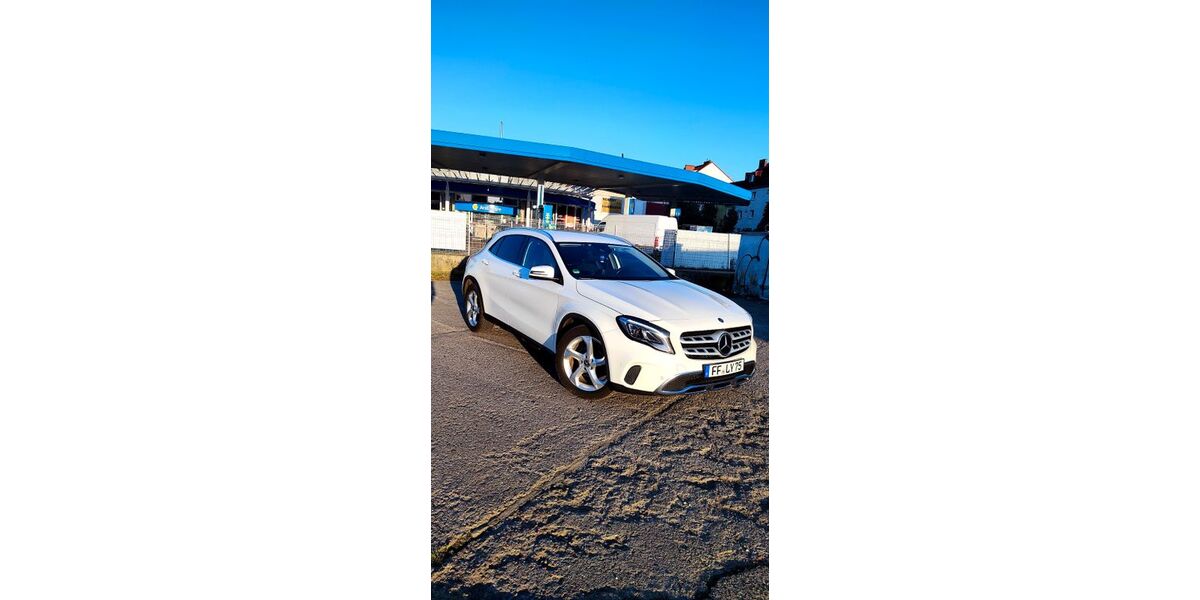 Mercedes-Benz GLA 180 131.000 km 14.999 &euro; Frankfurt Oder 15230