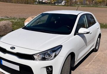 Kia Rio 63.000 km 9.600 &euro; Lebus 15326