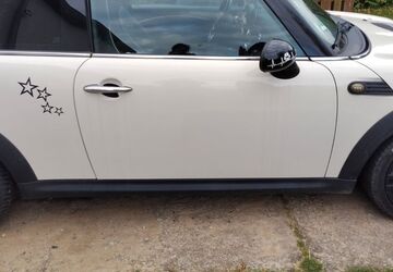 Mini Cooper 136.000 km 4.500 &euro; Podelzig 15326