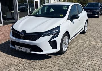 Renault Clio 23.639 km 14.380 &euro; Eisenhüttenstadt 15890