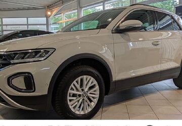 VW T-Roc 8.000 km 28.949 &euro; Eisenhüttenstadt 15890