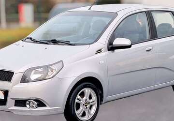 Chevrolet Aveo 97.000 km 3.000 &euro; Frankfurt 15234