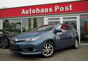 Toyota Auris 106.146 km 12.699 &euro; Eisenhüttenstadt 15890