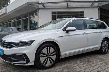 VW Passat Variant 33.000 km 24.849 &euro; Eisenhüttenstadt 15890