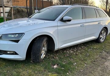 Skoda Superb 206.000 km 11.900 &euro; Schlaubetal 15890