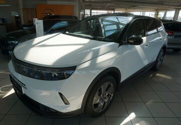 Opel Grandland (X) 12.400 km 29.590 &euro; Beeskow 15848