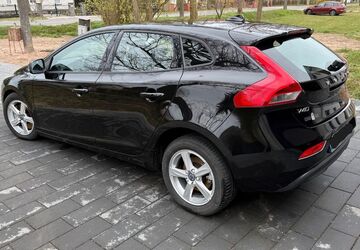 Volvo V40 166.700 km 9.500 &euro; Reitwein 15328