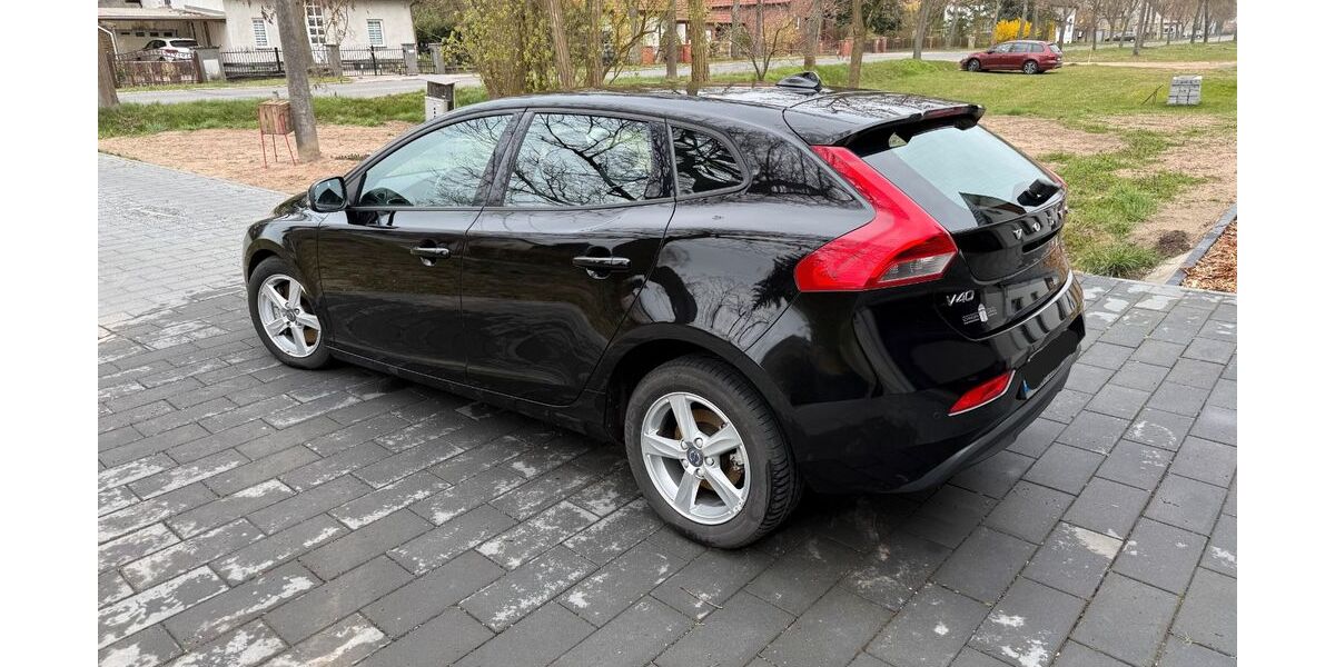 Volvo V40 166.700 km 9.500 &euro; Reitwein 15328