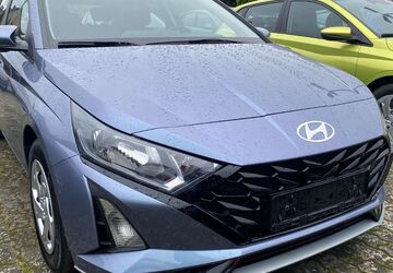 Hyundai i20 8.300 km 17.599 &euro; Vierlinden OT Diedersdorf 15306