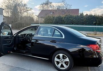 Mercedes-Benz E 200 104.000 km 22.999 &euro; Steinhöfel 15518